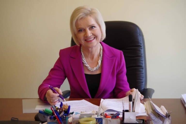 Umowa Darowizny: Senator Lidia Staroń Wyjaśnia - Poradnik (3)