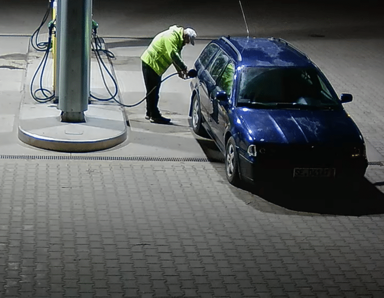 Kiepski złodziej na celowniku. Policja poszukuje „eksperta” od kradzieży paliwa