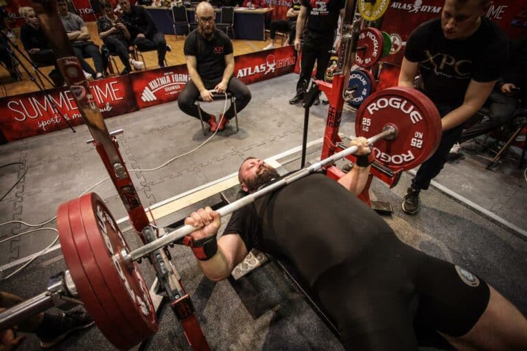 Policjanci z Warmii i Mazur zdobywają medale. Zdominowali XIV Mistrzostwa Polski w trójboju siłowym