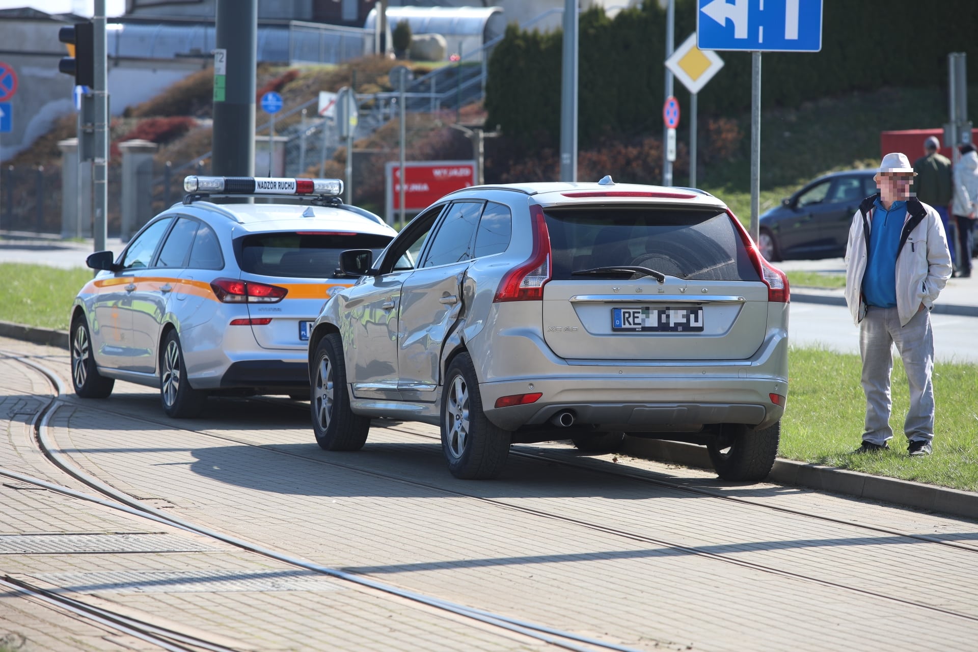 Olsztyn: Samochód z Niemiec zderza się z tramwajem wypadek Giżycko, Wiadomości