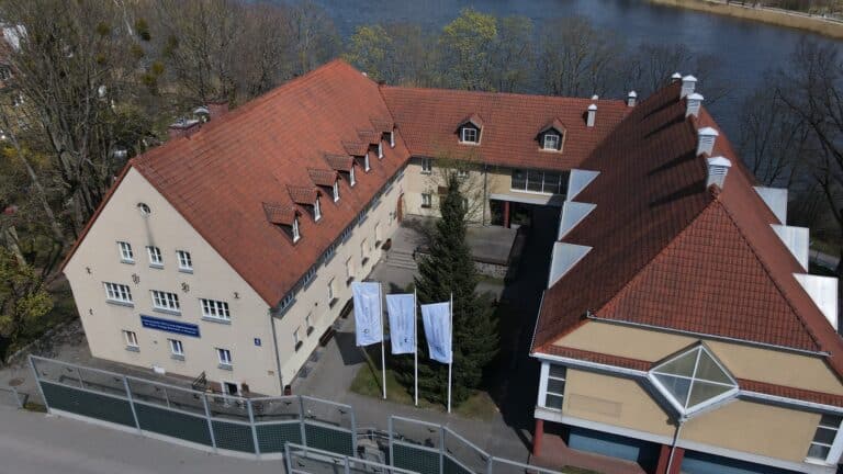 Która szkoła średnia z regionu jest najlepsza?