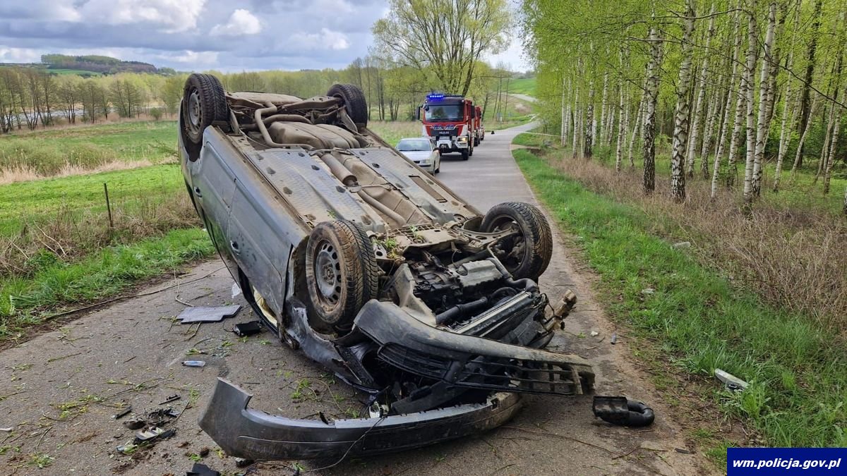 Wypadek w gminie Kurzętnik: ranna osoba zabrana helikopterem wypadek Olsztyn, Wiadomości