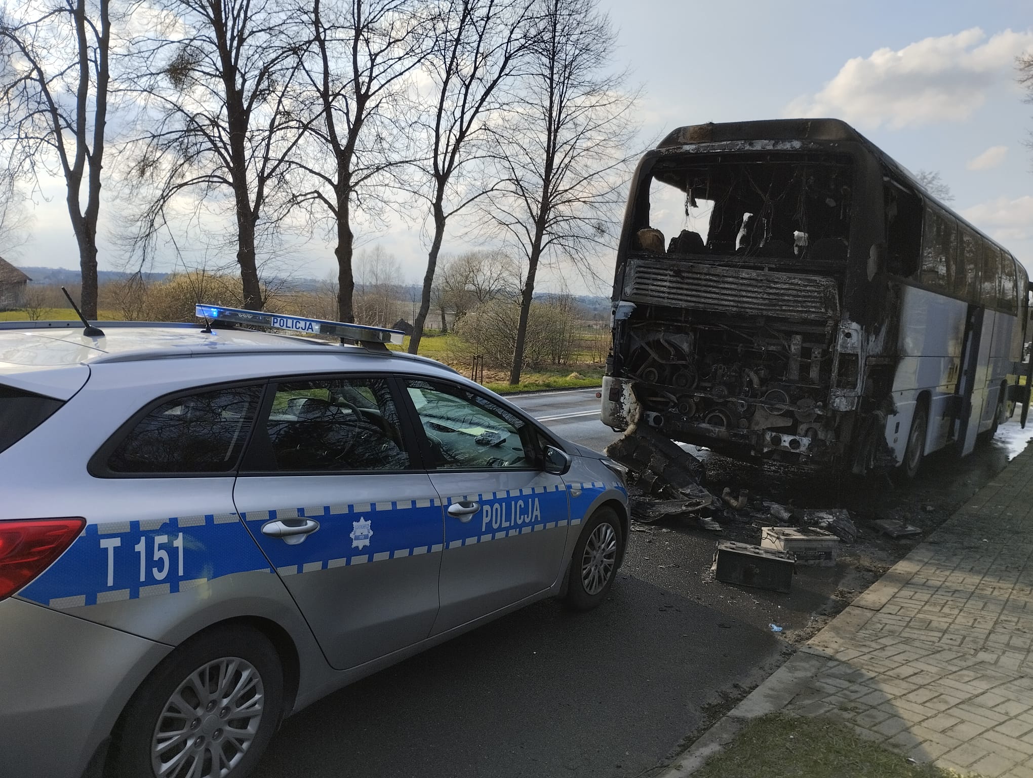 Pożar autokaru pod Olsztynem. Na pokładzie 55 pasażerów pożar Olsztyn, Wiadomości