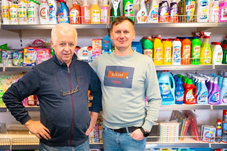 Hurtownia opakowań i chemii Pak Pak: Rodzinna atmosfera, profesjonalne podejście