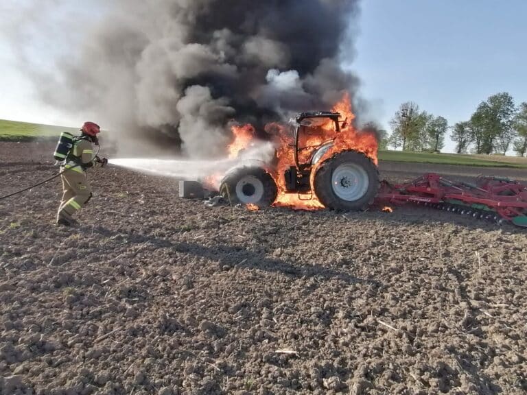 Pożar ciągnika rolniczego