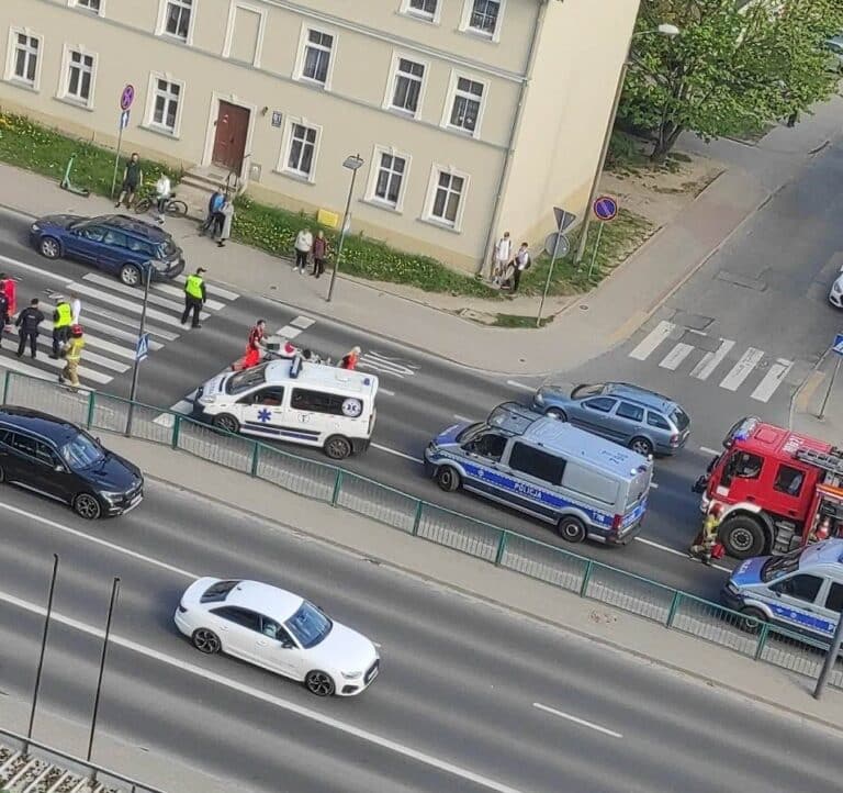 Tragiczne skutki pośpiechu. Kierowca potrącił pieszą