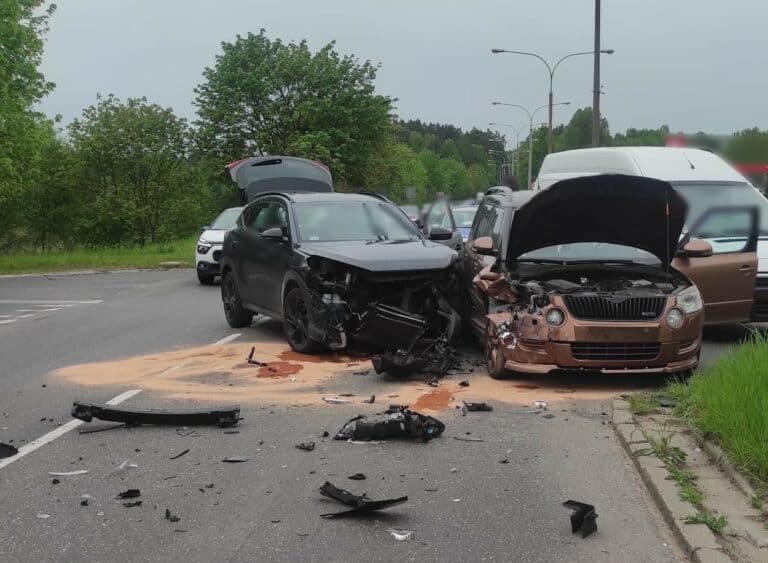 Zderzenie na Al. Warszawskiej: kierująca  ukarana mandatem 1,5 tys. zł