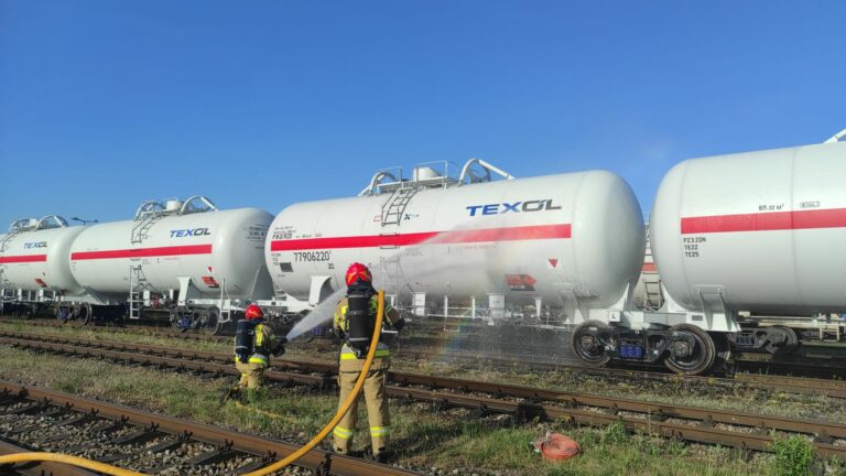 Awaria cysterny na granicy: wyciek propan-butanu w Braniewie