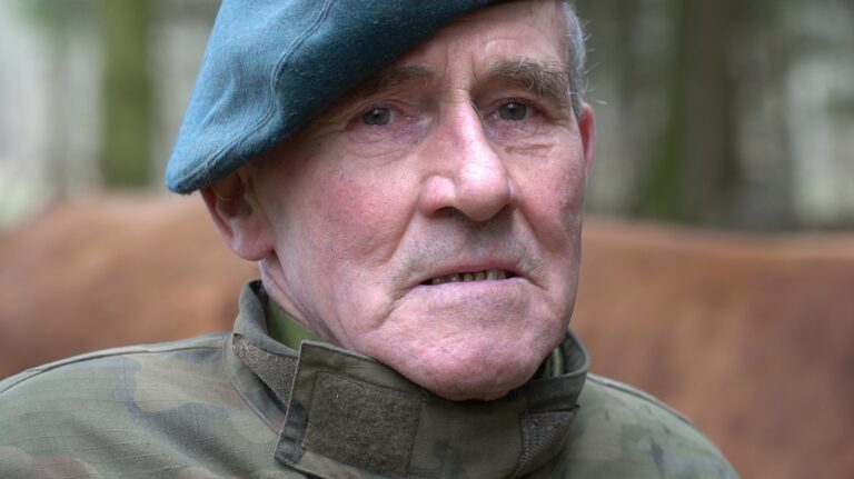 Takiego kanału na YouTube jeszcze nie widzieliście! Emeryt z Warmii robi furorę