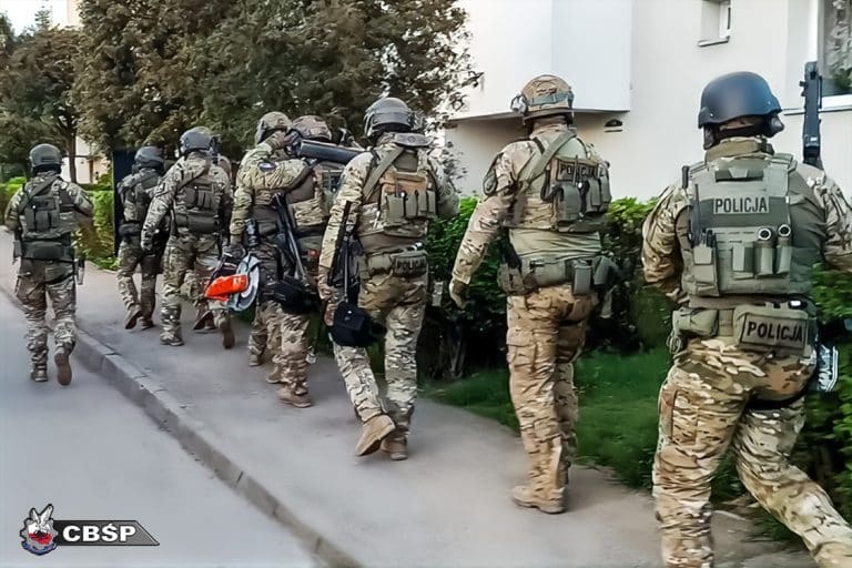 Ścigani przez pół świata: międzynarodowa narkotykowa sieć przestępcza rozbita