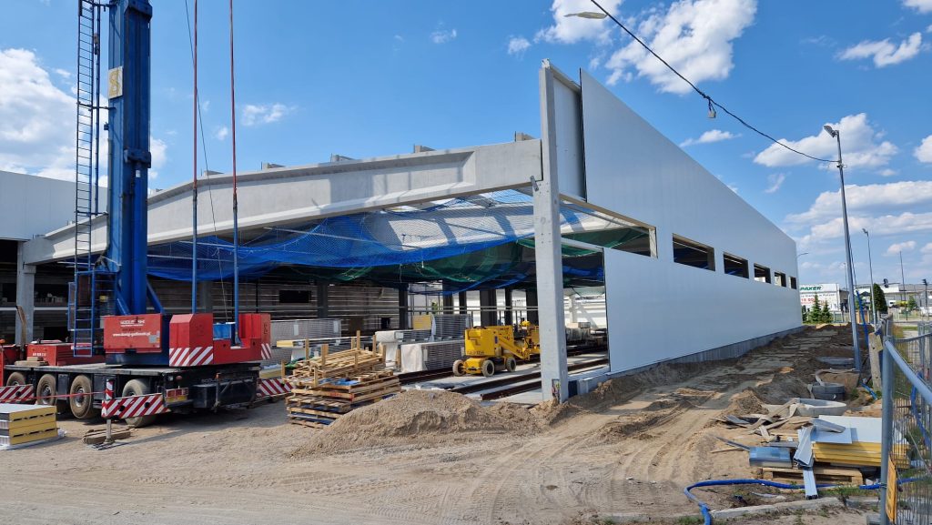 Rewolucja w zajezdni przy ul. Kołobrzeskiej. Zaglądamy na plac budowy tramwaje Olsztyn, Wiadomości, zShowcase