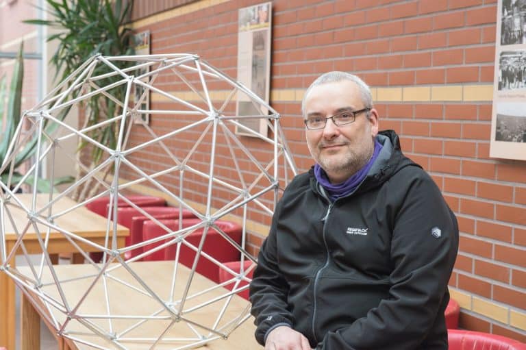 Naukowcy z UWM projektują przyszłe bazy na Księżycu