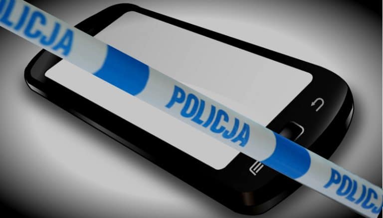 Znaleziony telefon okazał się gorącym towarem. 23-latek stanie przed sądem