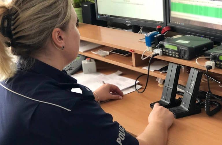 5-letnia bohaterka ratuje mamę: Telefon do numeru alarmowego uratował życie