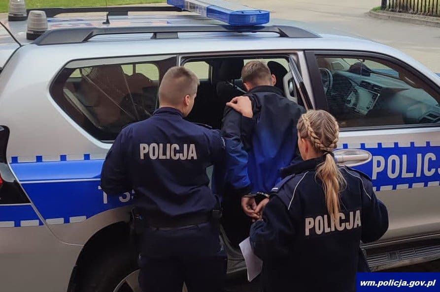 Kilka zatrzymań w jeden dzień: policjanci odnaleźli ukrywające się osoby Kronika policyjna Olsztyn, Wiadomości, zShowcase