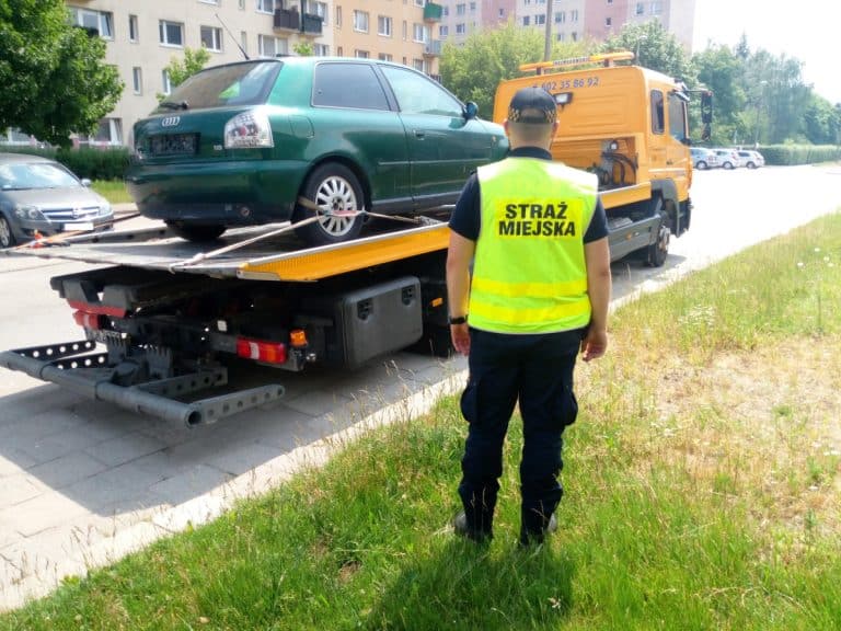 Olsztyn zmaga się z plagą wraków