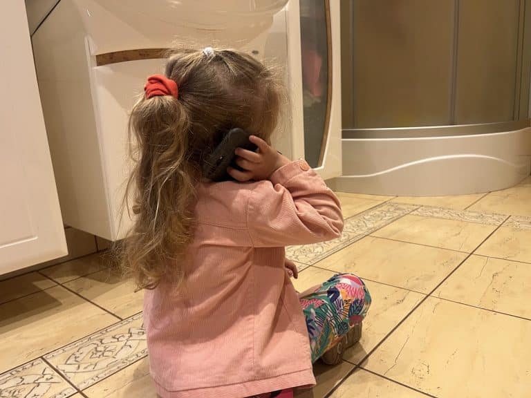 5-letnia Lenka wezwała pomoc i uratowała swoją mamę