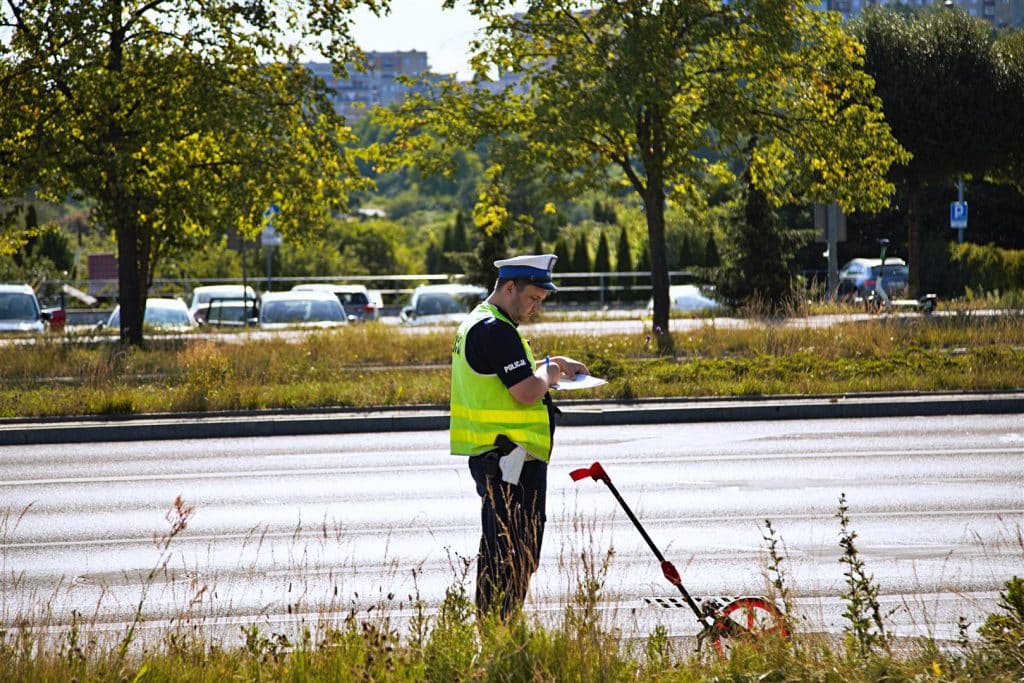 Wypadek na al. Sikorskiego w Olsztynie. Ruch tramwajów wstrzymany! wypadek Olsztyn, Wiadomości, zShowcase