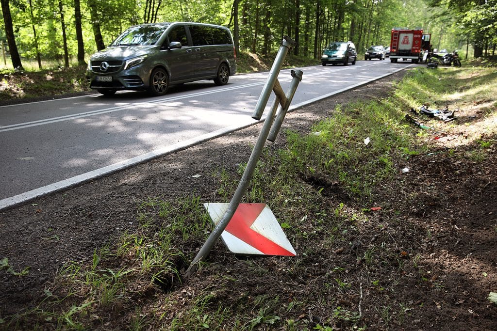 Młody motocyklista ciężko ranny w wypadku pod Olsztynem wypadek Olsztyn, Wiadomości, zShowcase