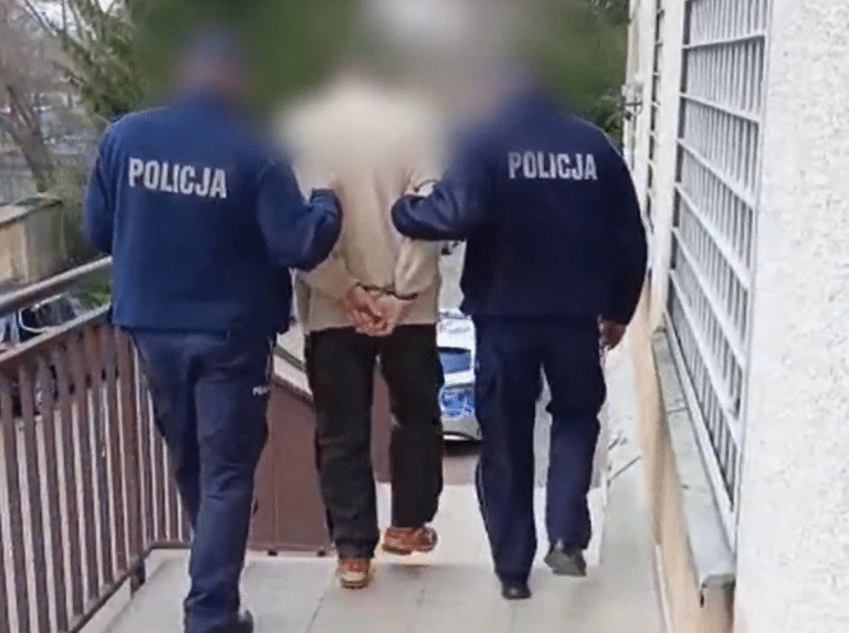 Mężczyzna zamordował przyjaciela przy użyciu siekiery. Zaskakujące jest to, co zrobił rano