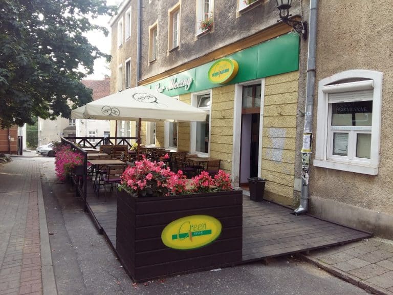 Wegetariański lokal wprowadził… mięsne menu, bo ze sprzedaży wege nie może się utrzymać