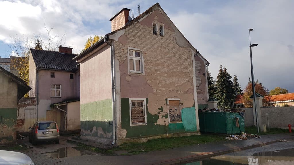 Zniszczona, zabytkowa kamienica w centrum miasta na sprzedaż nieruchomości Olsztyn, Wiadomości, zShowcase