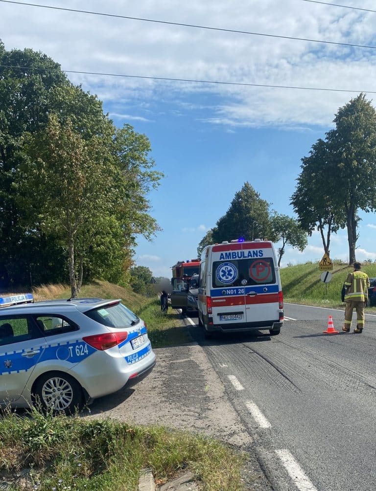 Zdewastowane tablice informacyjne stawiają pod znakiem zapytania bezpieczeństwo w Mragowie