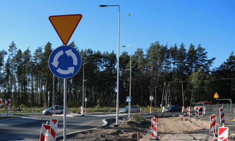 Jedno z tymczasowych &bdquo;minirond&rdquo; stanie się stałym elementem organizacji ruchu?