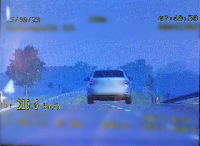 Kierowca przekroczył prędkość o 96 km/h na krajowej S7: wysokie sankcje za niebezpieczną jazdę Na sygnale Olsztyn, Wiadomości, zShowcase