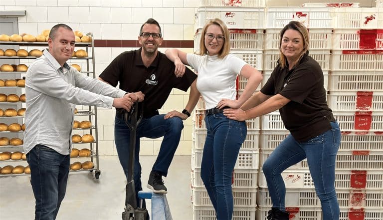 Zgrana ekipa od sprzedaży w Cymesie