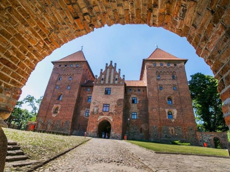 Szlak Zamk&oacute;w Gotyckich: cyfrowa propozycja zwiedzania dla wszystkich