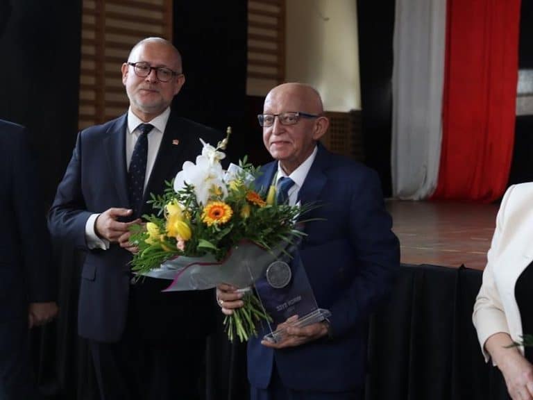 Wicemarszałek Miron Sycz uhonorowany tytułem honorowego obywatela G&oacute;rowa Iławeckiego