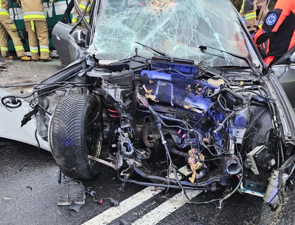 Tragiczny wypadek na drodze krajowej. Audi zderzyło się z Żandarmerią Wojskową wypadek Pisz, Wiadomości, zShowcase