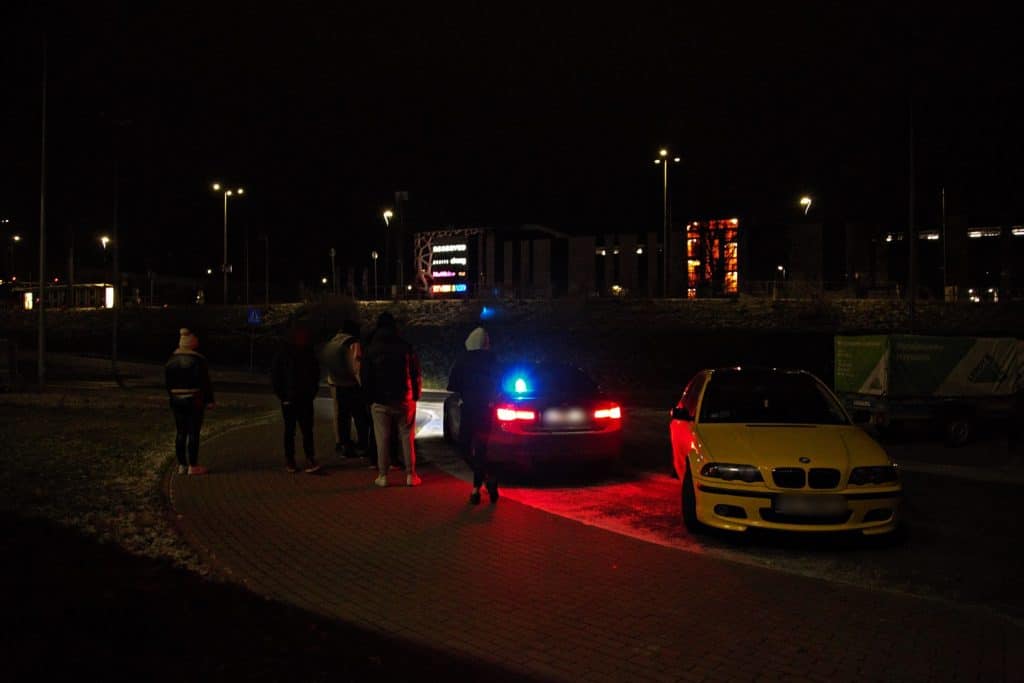 Świąteczne spotkanie fanów motoryzacji pod Leroy Merlin przerwane przez policję kontrola drogowa Olsztyn, Wiadomości, zShowcase