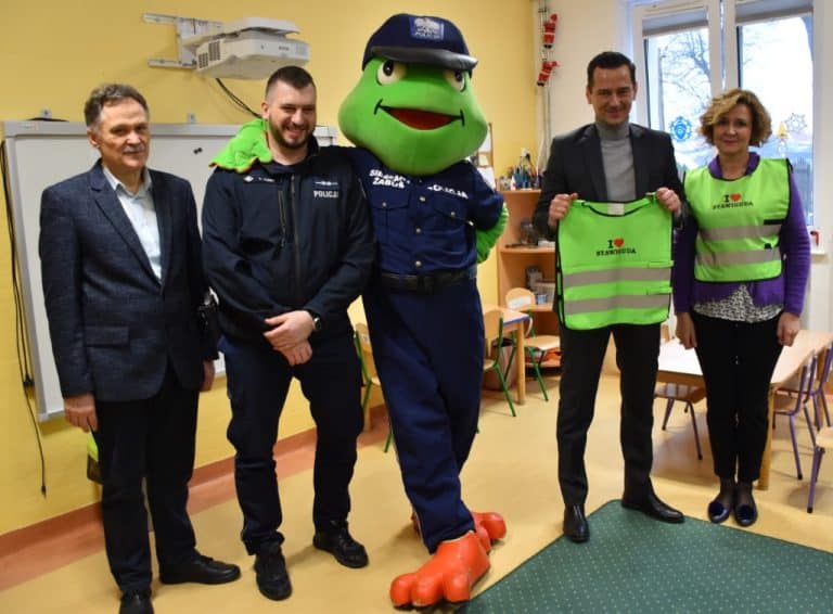 Przedszkolaki z Bartąga i Stawigudy uczą się bezpieczeństwa od policjant&oacute;w