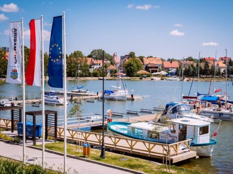 Konkurs &bdquo;Łączy nas turystyka&rdquo; &ndash; szansa na rozw&oacute;j i integrację gmin warmińsko-mazurskich