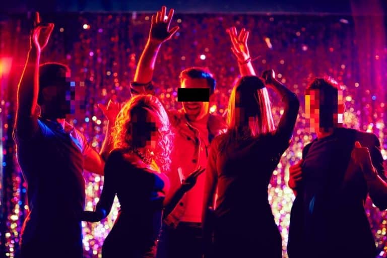 Studniówka przerwana przez skandal. Uczeń w szpitalu. Sprawcy grozi nawet 6 lat więzienia