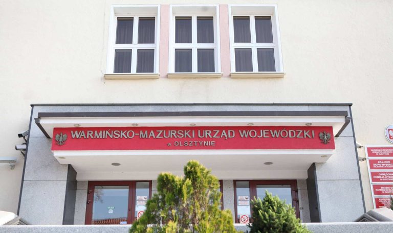 były Dyrektor z UW wygrywa z wojewodą