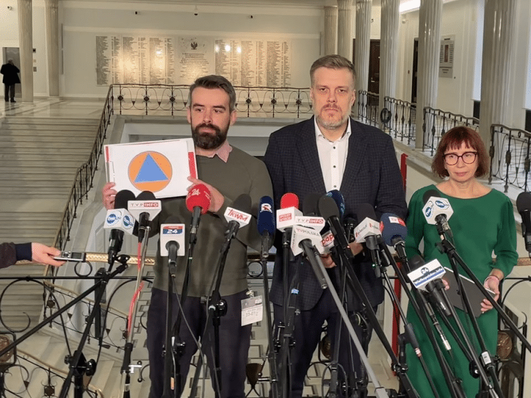 Odbudowa systemu obrony cywilnej? Bartosz Grucela ma propozycje budowy schron&oacute;w