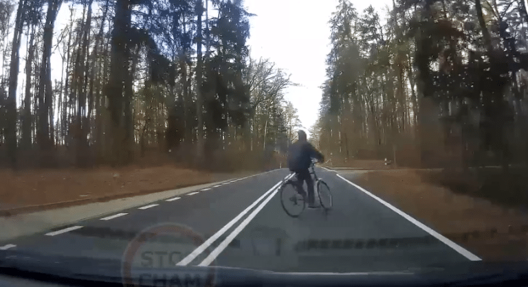 Refleks kierowcy uratował życie rowerzysty