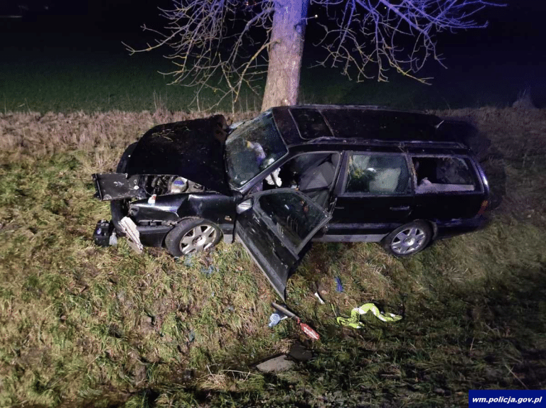 Tragiczny finał szybkiej jazdy i niedoświadczenia. Nastolatkowie w szpitalu