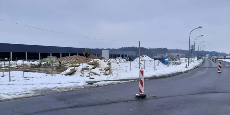 Przy Sielskiej właśnie ruszyła budowa stacji pali