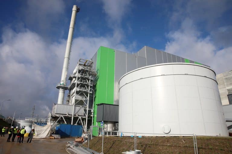 Pożar elektrociepłowni w Olsztynie. Straty mogą być gigantyczne