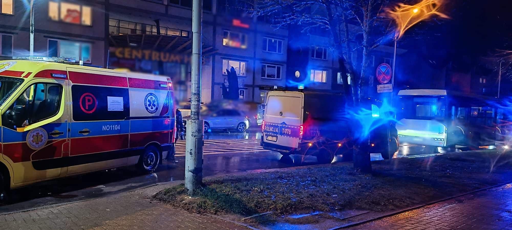Wypadek na przejściu dla pieszych na Jarotach wypadek drogowy Olsztyn, Wiadomości, zShowcase