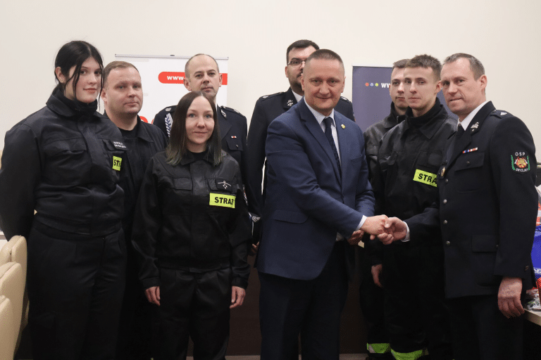 Jednostki OSP otrzymały wyposażenie za ponad 163 tys. zł
