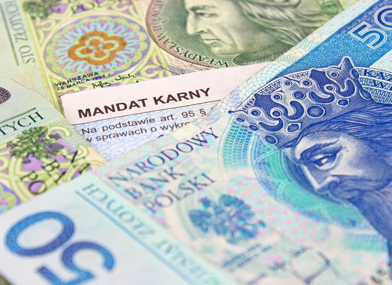 Zuchwała kradzież. Cukierki za 3 zł, a mandat za 1 tys. zł