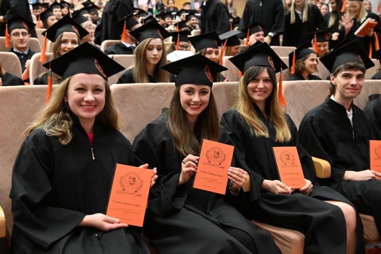Studenci i absolwenci Wydziału Lekarskiego UWM najlepsi w Polsce!
