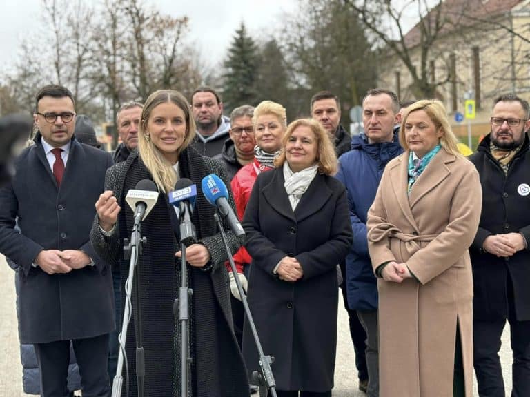Minister Gajewska popiera budowę nowego żłobka w Giżycku!