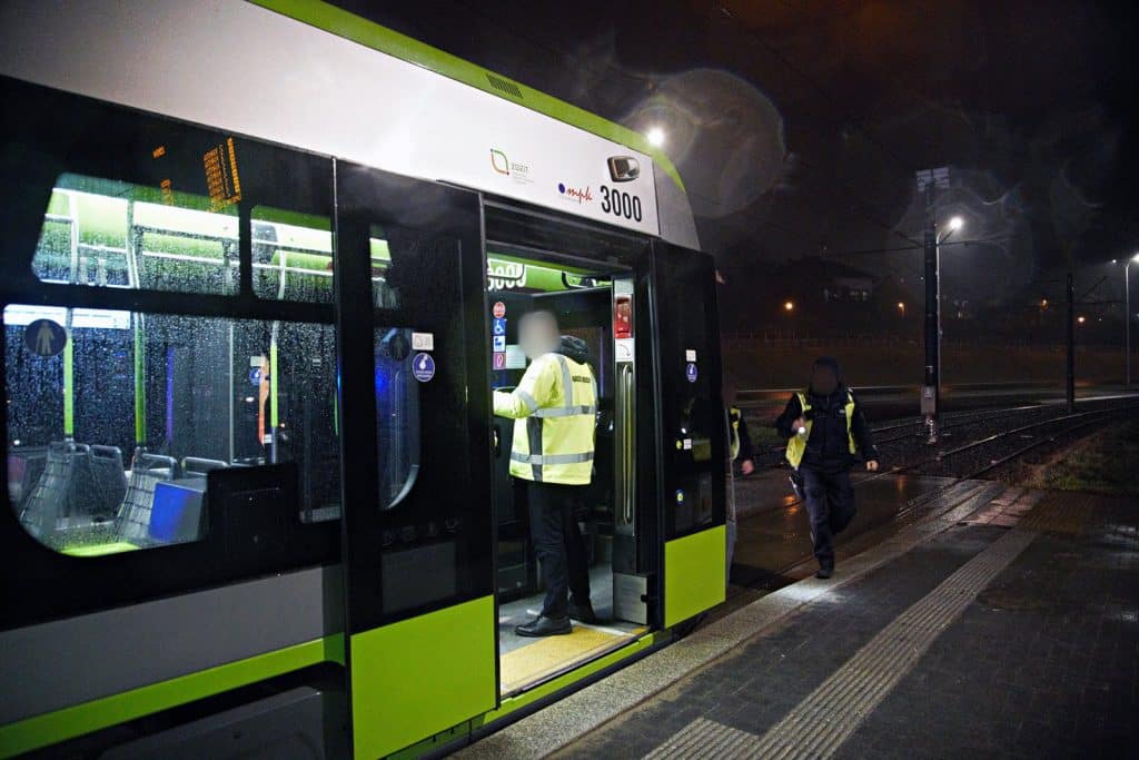 9-latek potrącony przez tramwaj w Olsztynie ruch drogowy Olsztyn, Wiadomości, zShowcase