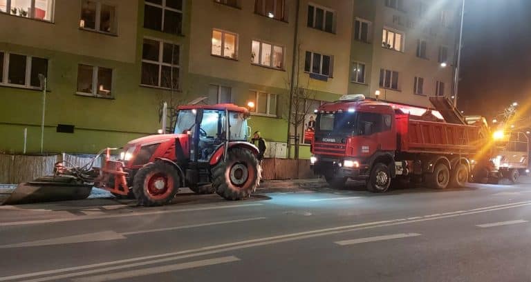 Pozimowe sprzątanie ulic Olsztyna ruszyło pełną parą